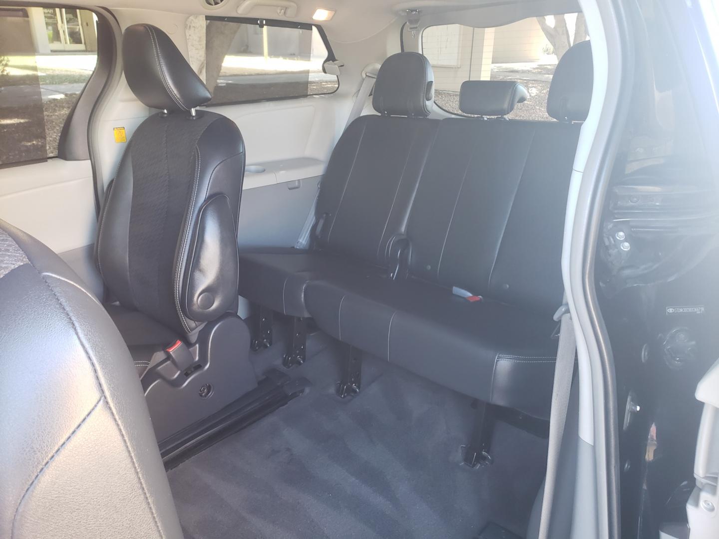 2013 /gray and black Toyota Sienna SE (5TDXK3DC9DS) with an 3.5L V6 DOHC 24V engine, 5-Speed Automatic transmission, located at 323 E Dunlap Ave., Phoenix, AZ, 85020, (602) 331-9000, 33.567677, -112.069000 - 2013 Toyota Sienna SE,....EXCELLENT condition,..... A Real Must See!!.... No accidents, Clean inside and out, Power everything, Ice cold ac, Third row seating, Rear ac second and third seats, Clean Gray and black interior with black cloth seats in near perfect condition and the van is gorgeous. Ster - Photo#11